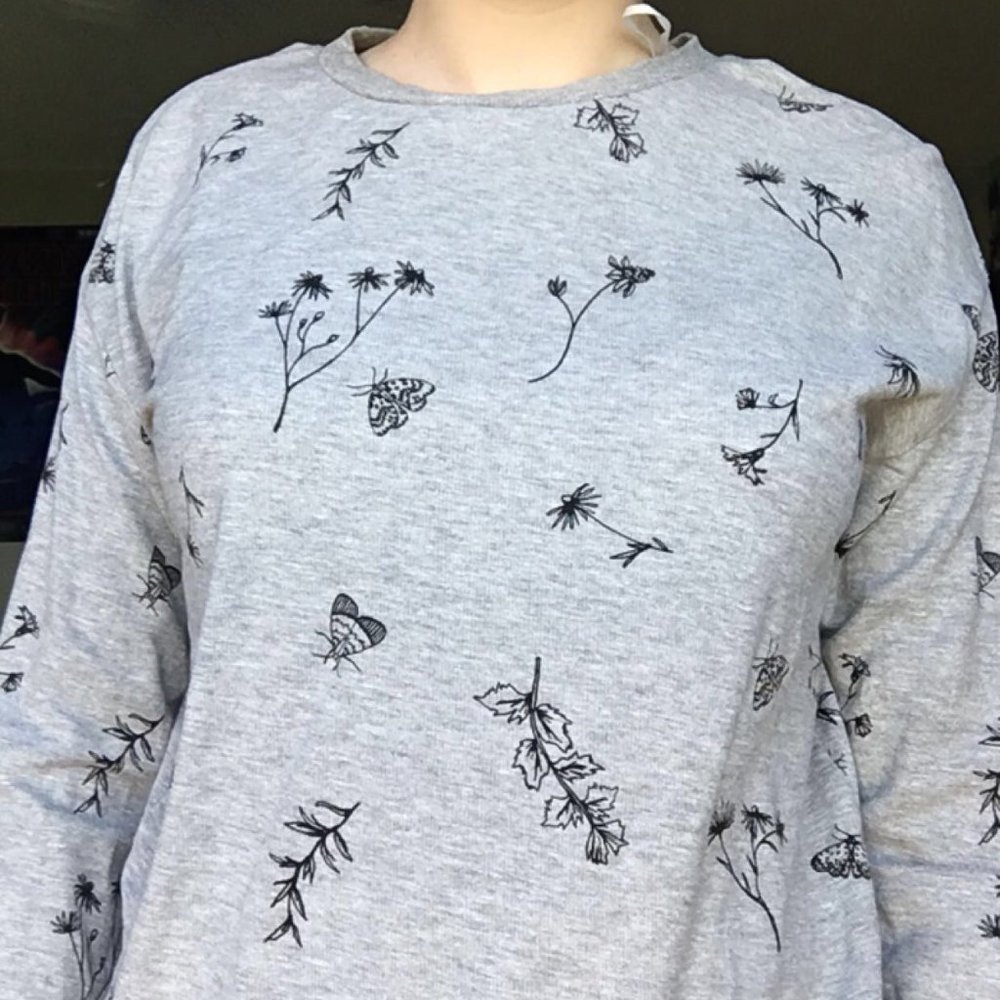 H&M Divided print pullover sweater